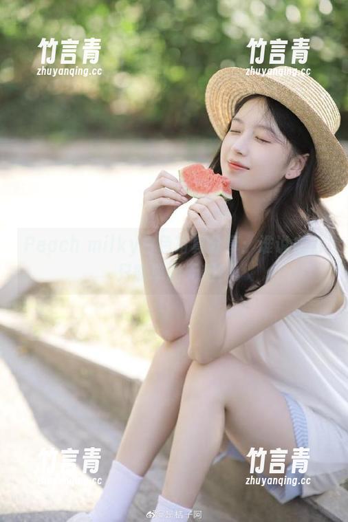 Peach milky白色写真分享：谁说白色只能单调无趣？